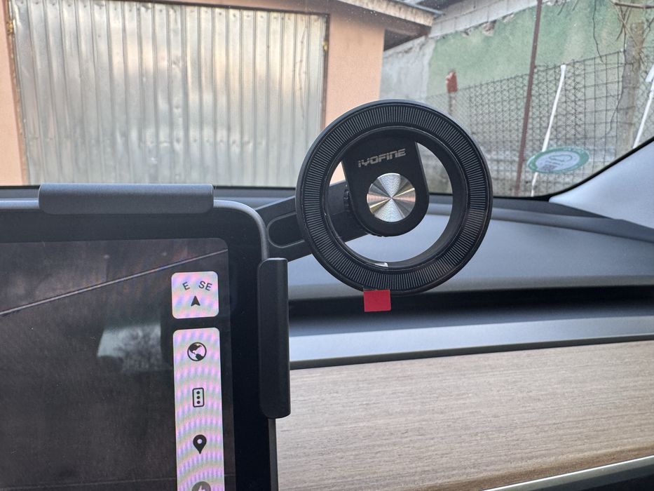 Suport de telefon pentru Tesla