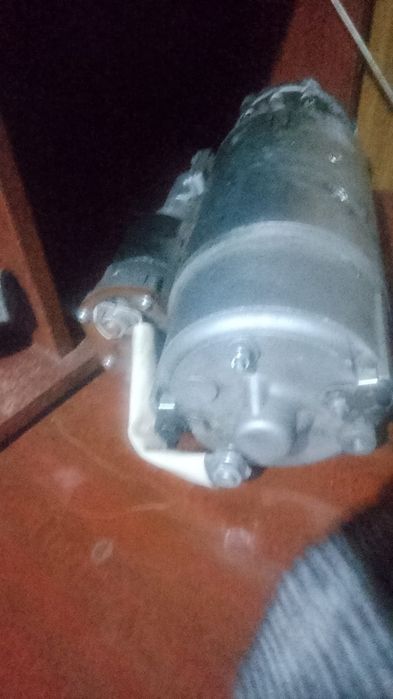 Продам стартер 2 штуки б/у рабочие