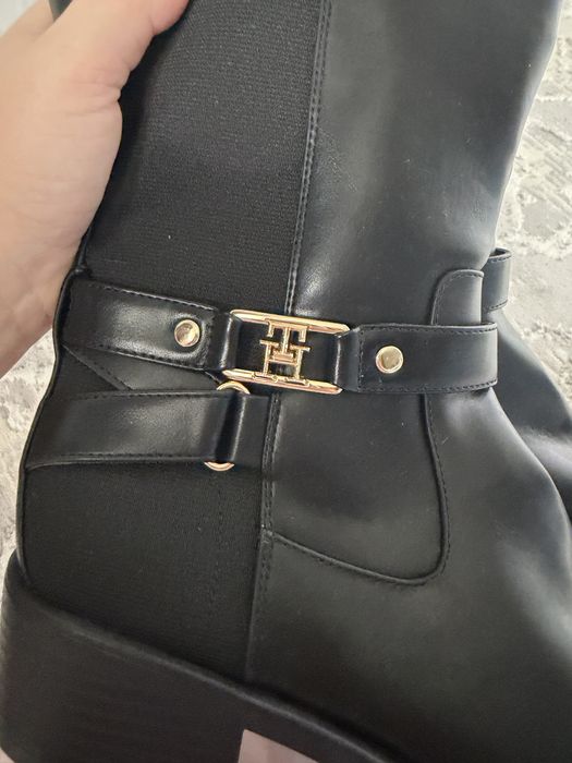 Осенние сапоги Tommy Hilfiger