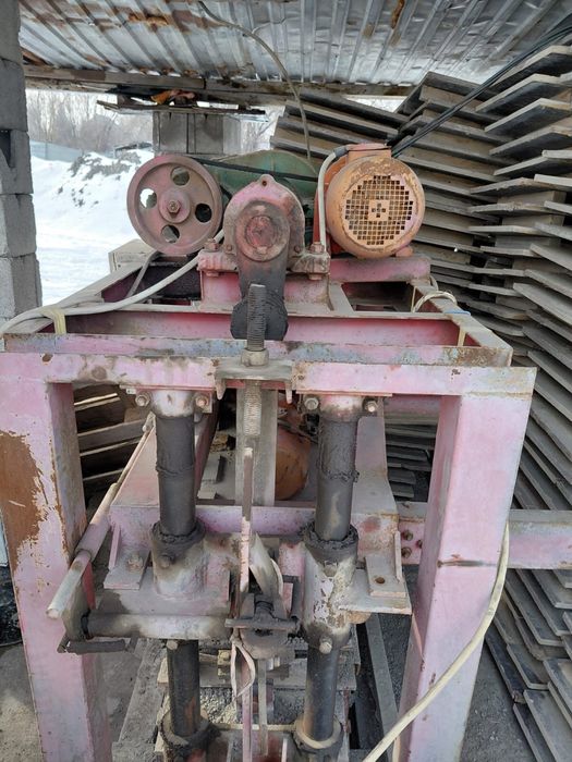 Автоматический станок для пескоблоков