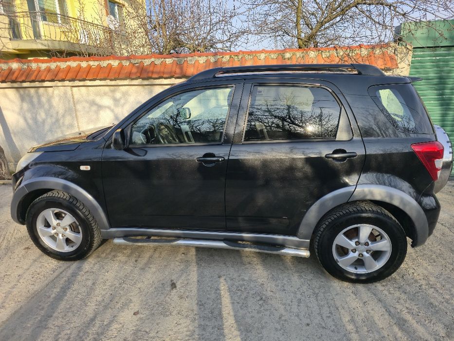 Джип Daihatsu Terios