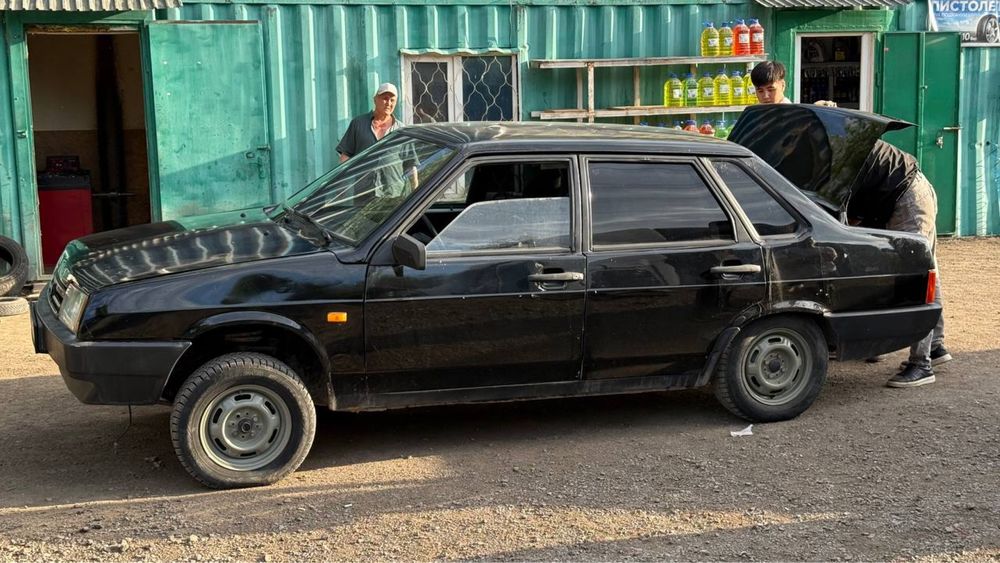 Ваз 21099 в черном цвете, находится в городе Темиртау