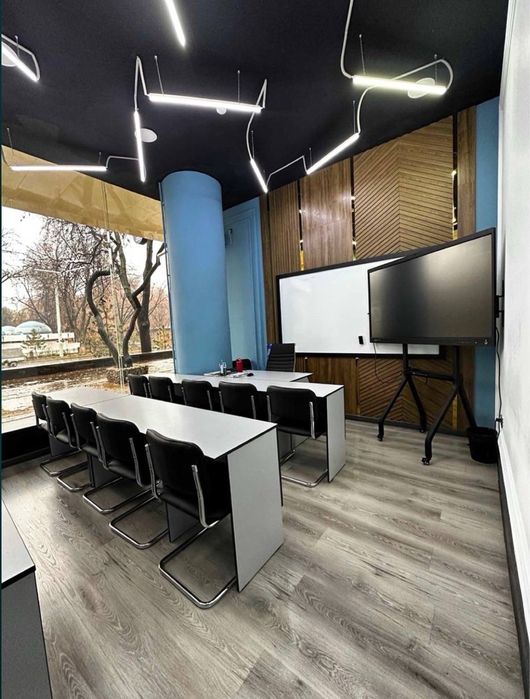 Сдается помещение ,Голубые купола цум,1 линия,300кв