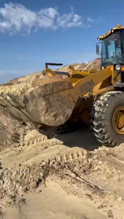 Доставка ПГС, кварцового песка и грунта.