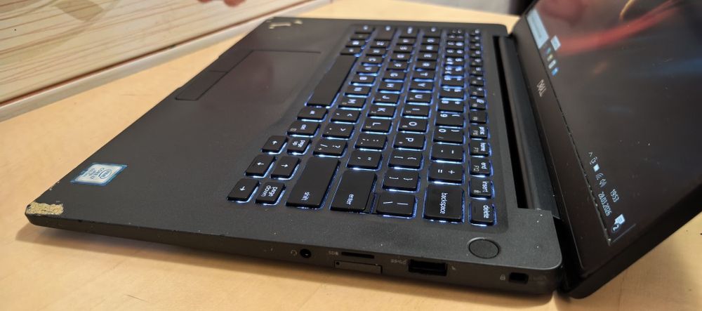 Laptop Dell 7400_i7 vPro 8665U__8GB DDR4__256GB SSD_14"FHD IPS+Office
