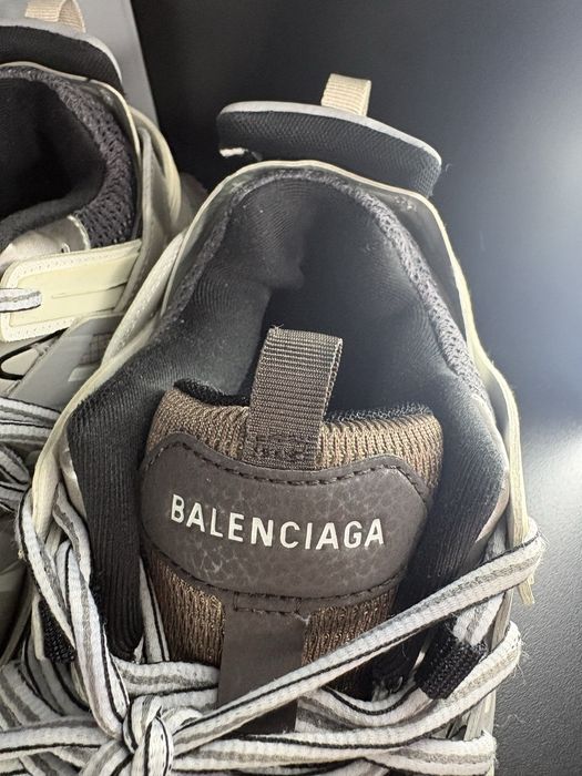 balenciaga track gri marimea 41 cu cutie si saculet pret negociabil