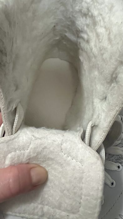 Коньки почти новые