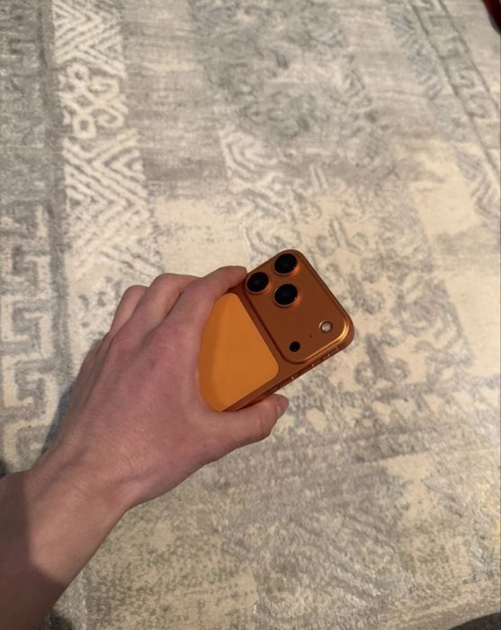 Айфон  17 про макс 1 т