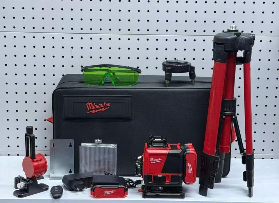 Лазерный уровень (зелённый луч)