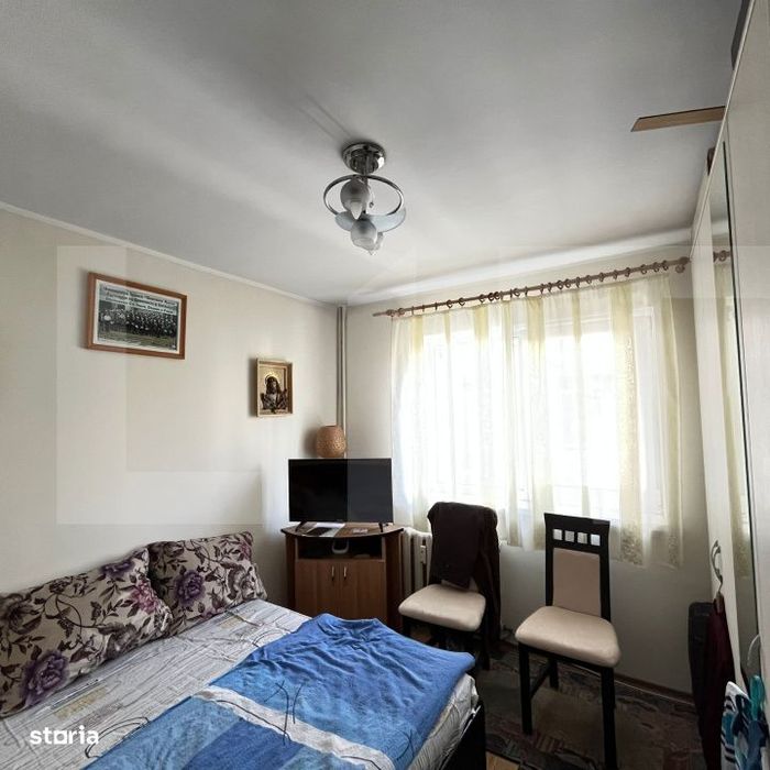 Apartament de vanzare, 2 camere, mobilat - zona Primaverii
