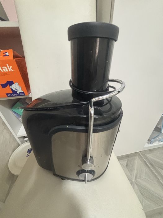 Продам соковыжималку не рабочая