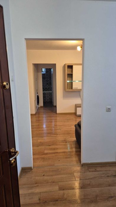 Chirie ap 2 camere  Careiului vizavi de Shoping City