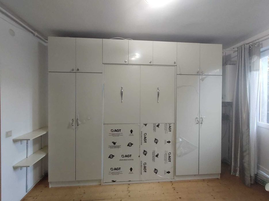 Set mobilier + pat incorporat mobila Mdf alb cream white lucios