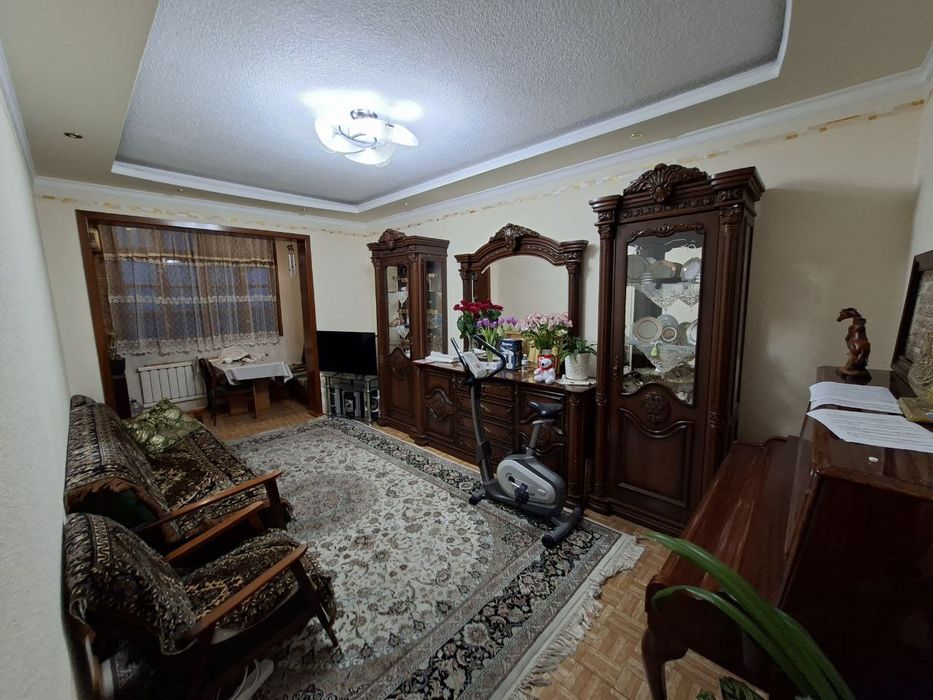 РЯДОМ С МЕТРО Юнусабад-12,   4 комнаты 110-я серия.