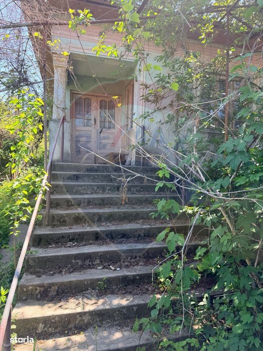 Casă / Vilă cu 5 camere de vânzare