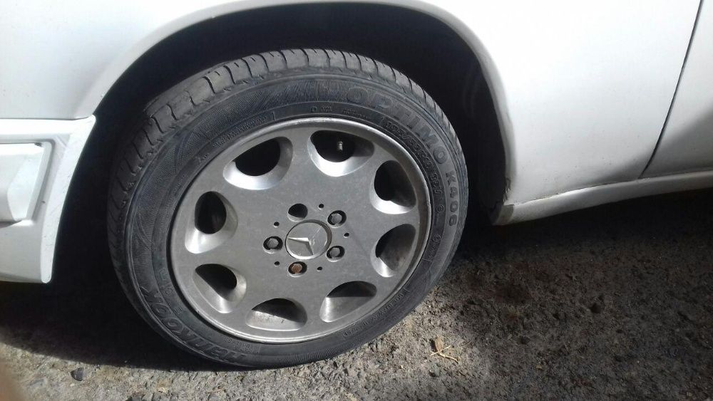 Mercedes-Benz w124 на запчасти. кузов сотилмиди