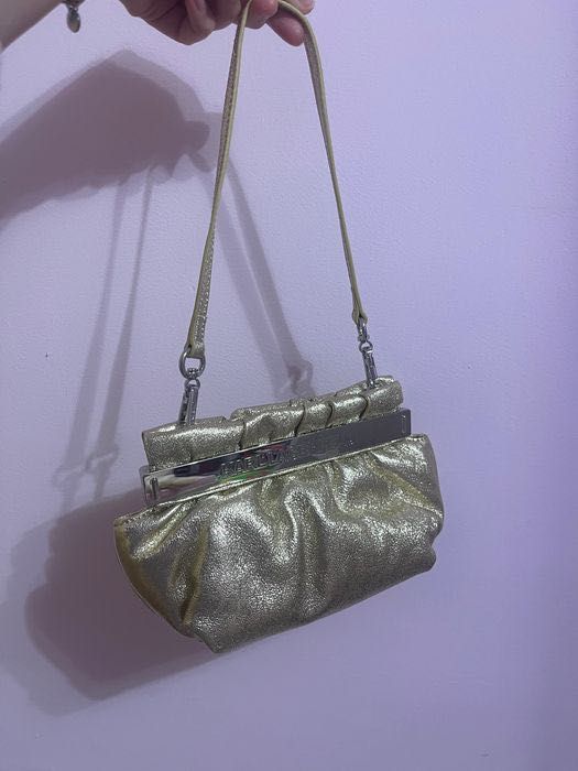 Разпродажба на маркови дамски чанти Guess, Love Moschino, Liu Jo, Karl Lagerfeld