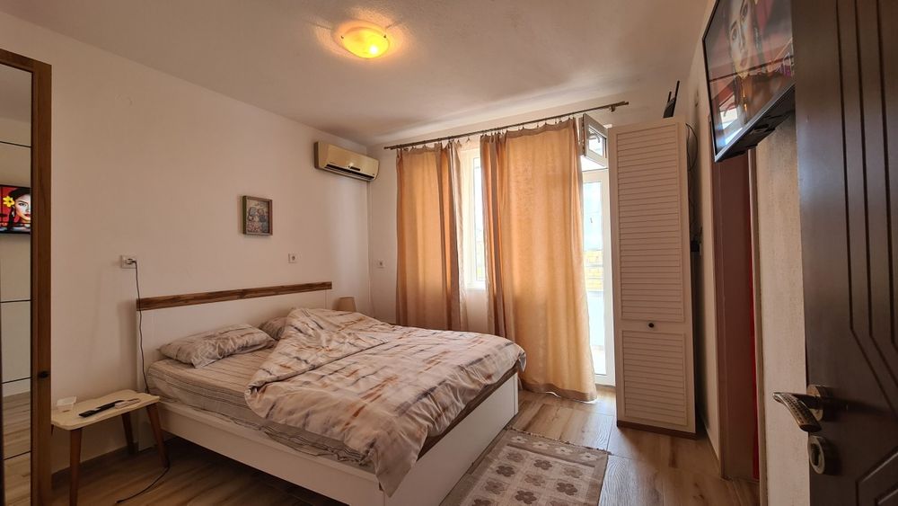Продава се Къща в Приморско - 320 кв.м за 1204 €/кв.м - Снимка #21