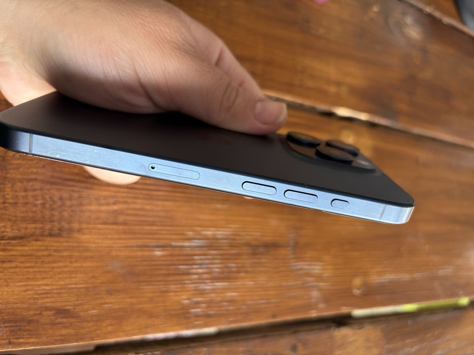 Iphone 15 PRO /128GB/85 Baterie