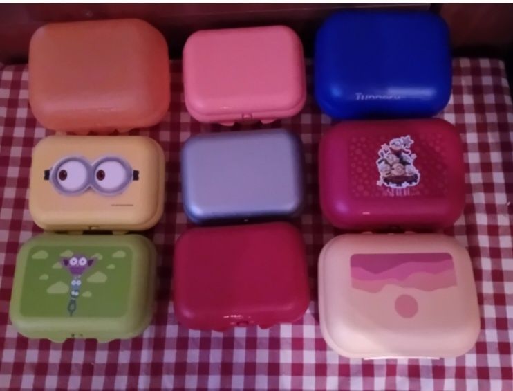 Tupperware детски бутилки, купички, прибори  за хранене