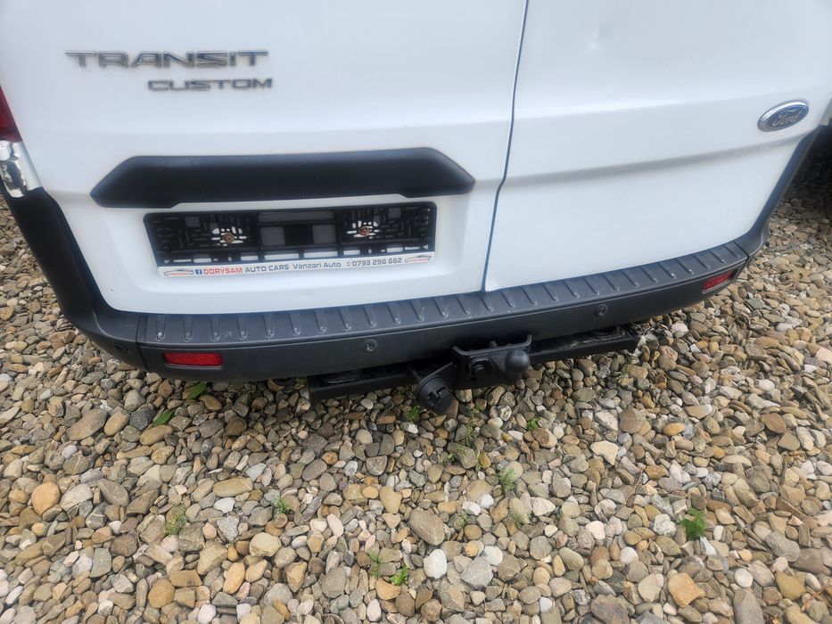 Cui remorcare Ford Transit Custom