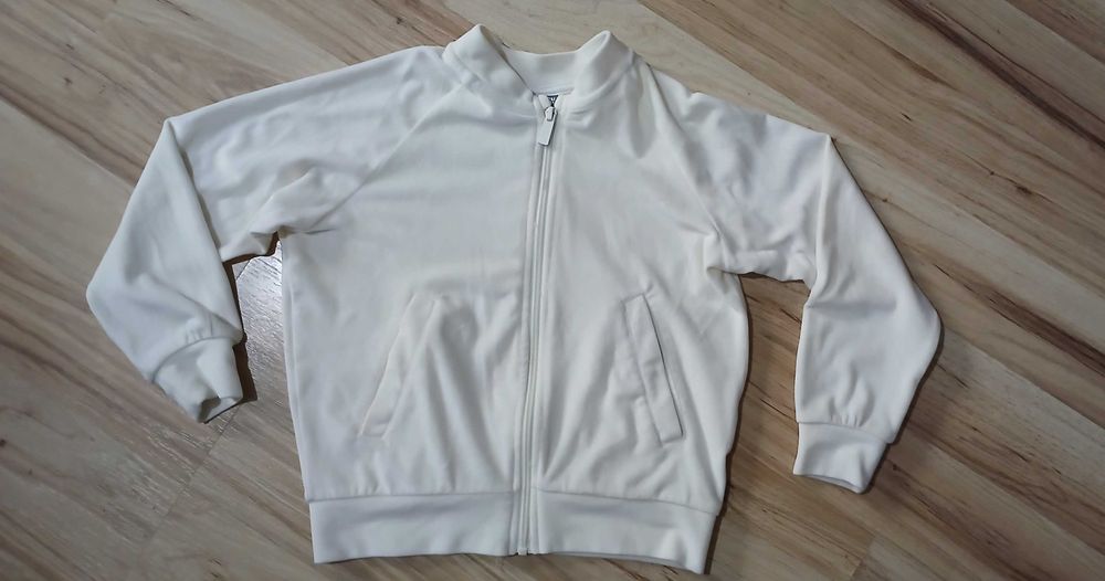 Lot haine fetita,mar 134,stare foarte buna