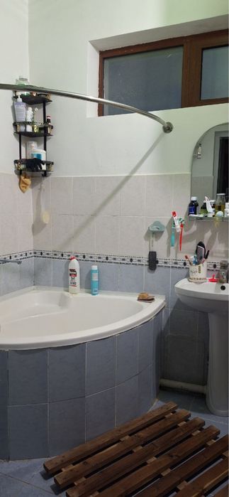 Наво махалла 2 хона - 3 хона килинган