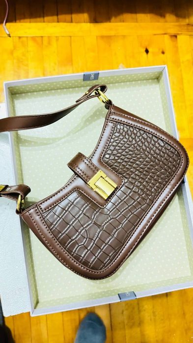 Коричневая сумка новая