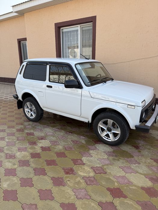 Нива Легенд 2121 4х4