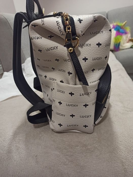 Нова раница Lucky Bees