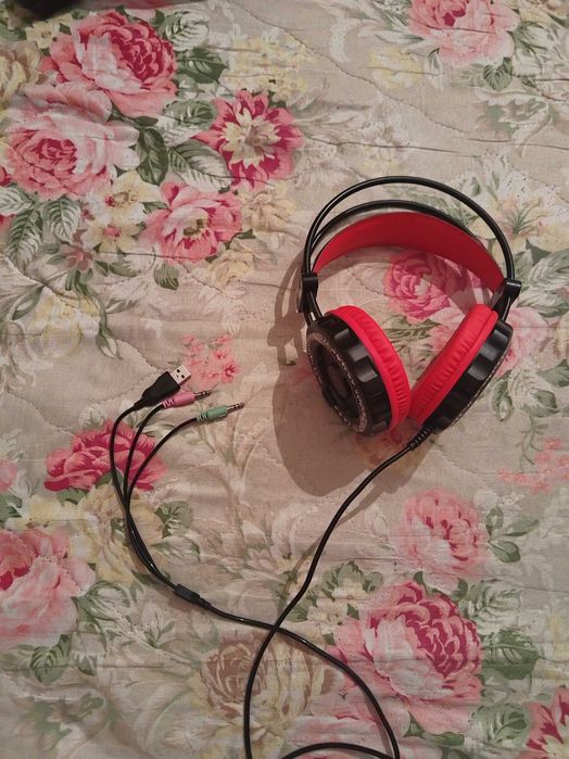 Игровые наушники