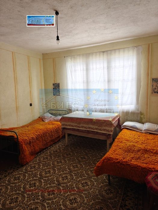 Къща в с. Гърло 150 м² РЗП и двор 1500 м²