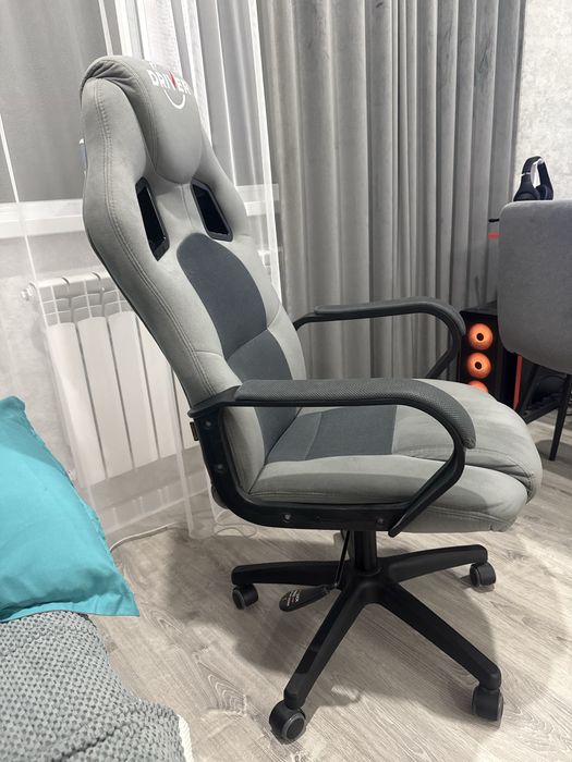 Игровое кресло Tetchair 19291 DRIVER, серый
