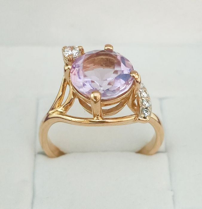 Продажа золотых изделий