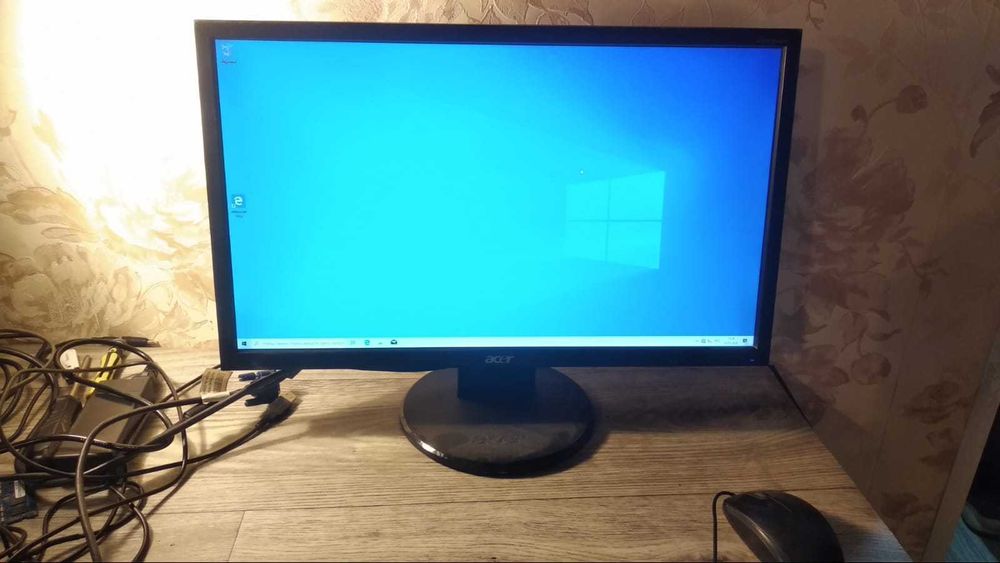 Монитор Acer 22"