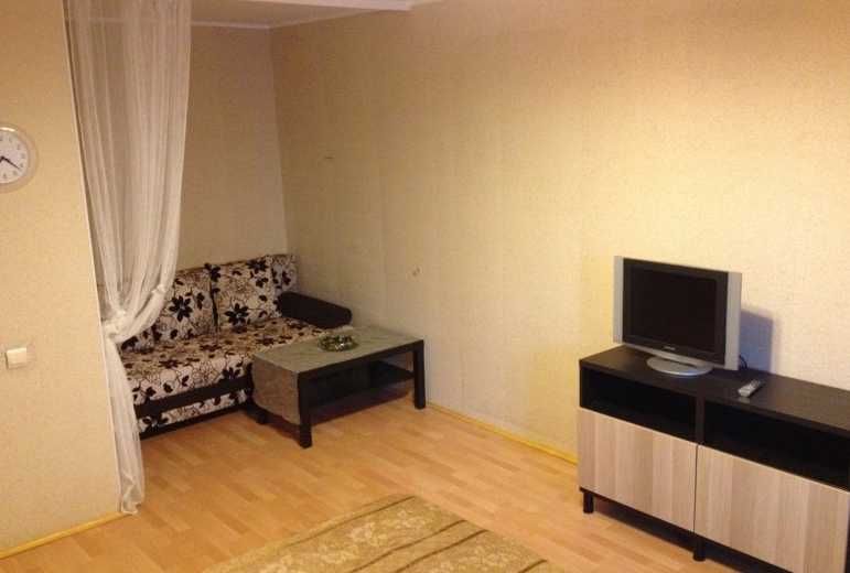 Дава се под наем Едностаен апартамент в Пловдив, Съдийски - 40 кв.м за 229.5 € - Снимка #1