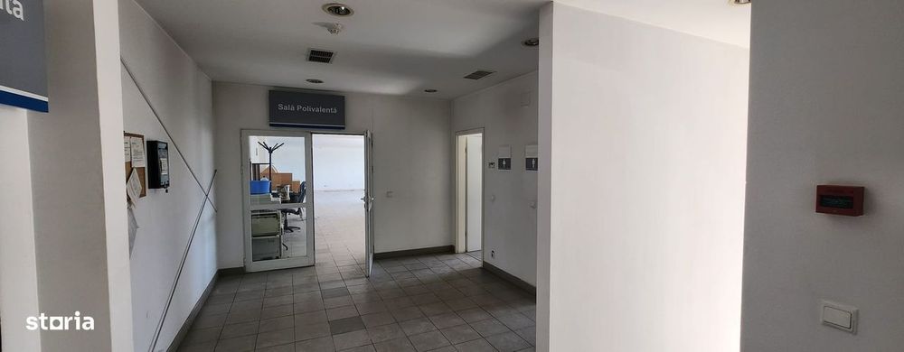 Showroom auto,construcții 6500 mp,teren 31.350 mp,front 176 ml la DN 1