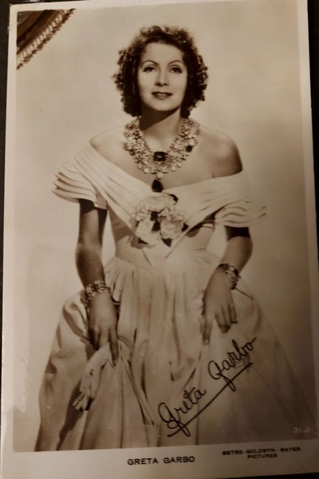 Продавам 52 картички на актриси 1930 до 1950 г.