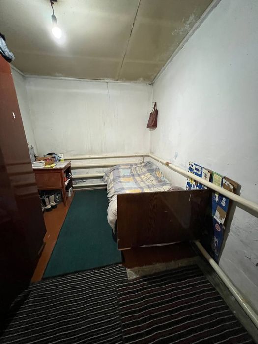 Yangiyol shaharda 4 xonali uy sotiladi.