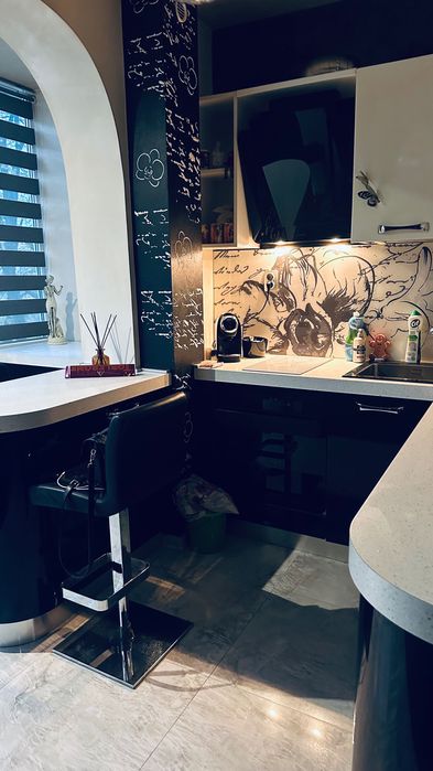 Дава се под наем Тристаен апартамент в Пловдив, Христо Смирненски - 128 кв.м за 816 € - Снимка #12