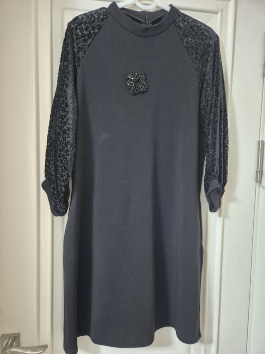 Платье нарядные черное