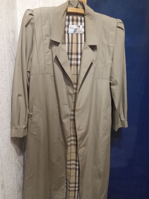 Плащ женский утеплённый