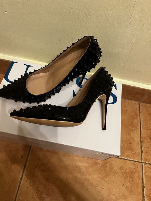 Дамски обувки на тънък ток