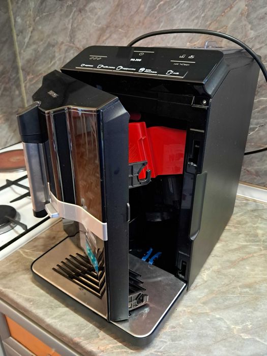 Кафеавтомат SIEMENS EQ300