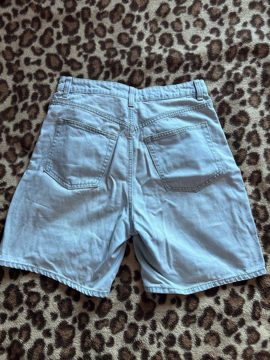 Blugi scurti, pentru vara