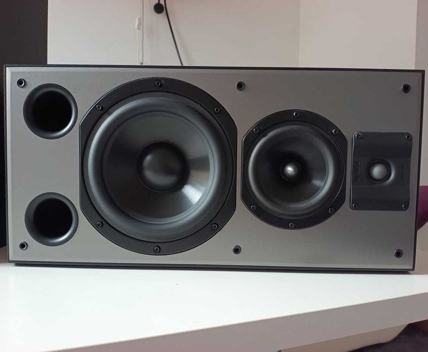 Продавам тонколони INDIANA LINE DJ 308