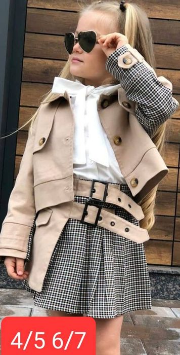 Compleu superb pentru fete