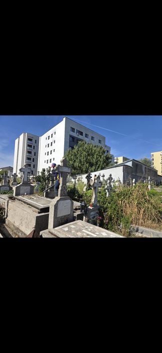 Cripta funerară de vanzare