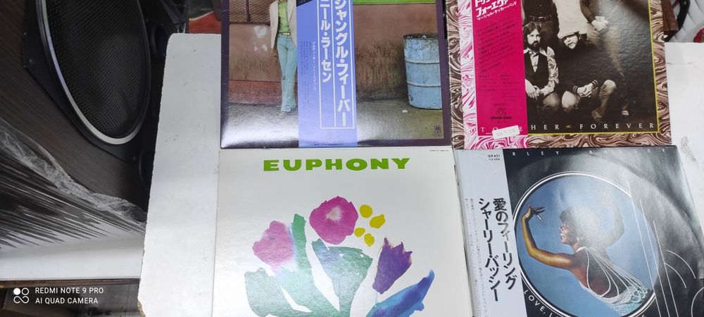 Виниловые пластинки в Алматы