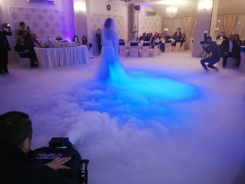 Fum greu / artificii pentru dansul mirilor / Audio Guestbook